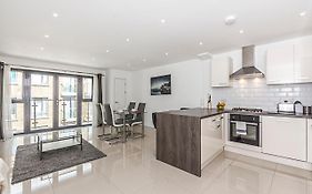 Beautiful Apartment Canary Wharf